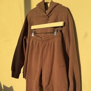 Aritzia Sweatfleece Set